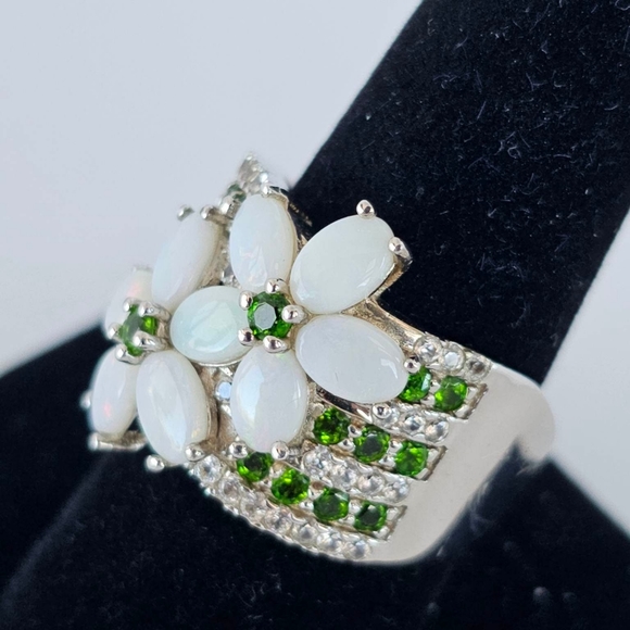 Genuine Australian Opal & Green Tsavorite Garnets in Solid Sterling Silver! ✨️ - Picture 8 of 10